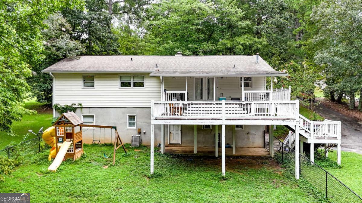 110 Crestmont Drive Property Photo 2
