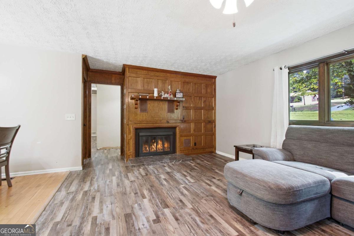 110 Crestmont Drive Property Photo 7