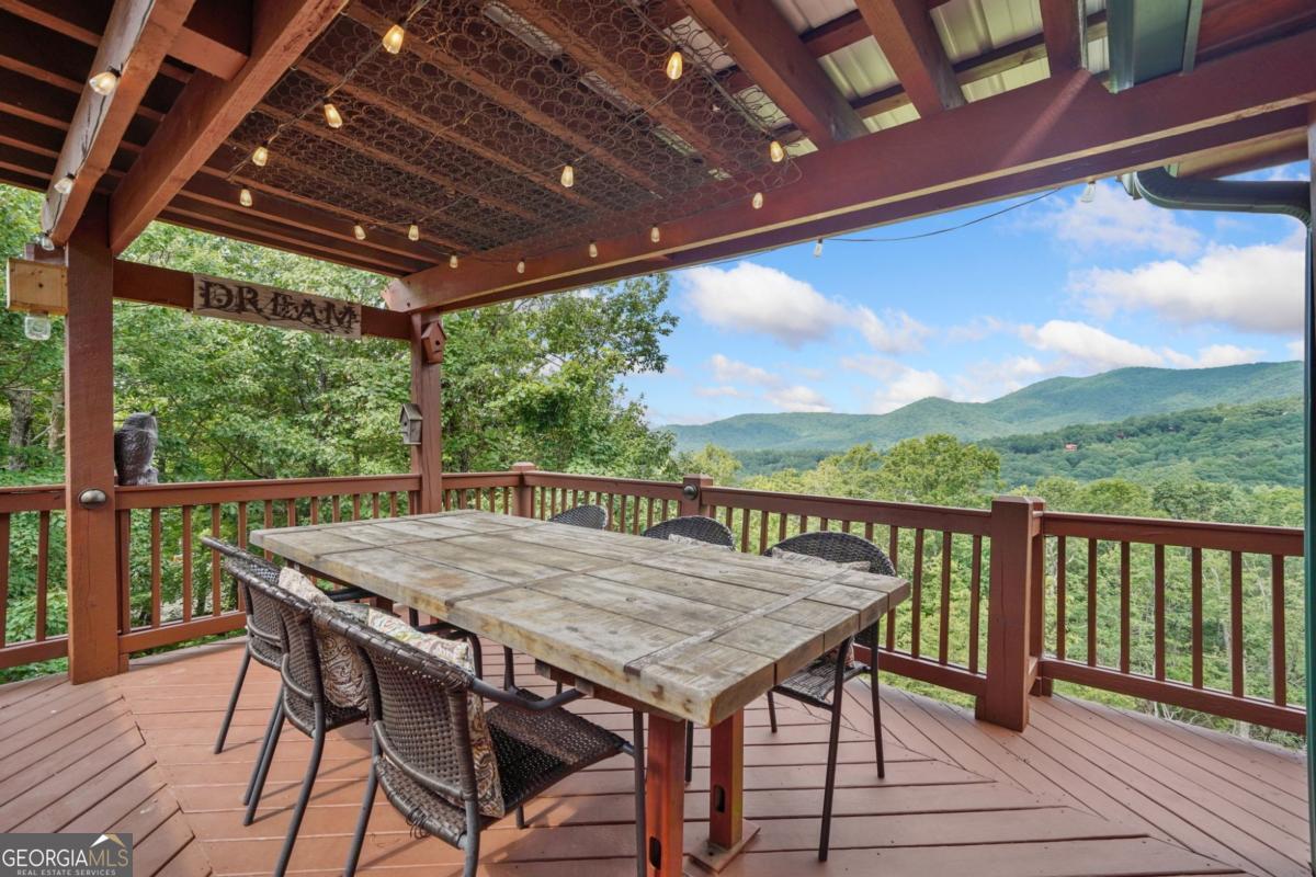551 Amy Creek Circle Property Photo 17