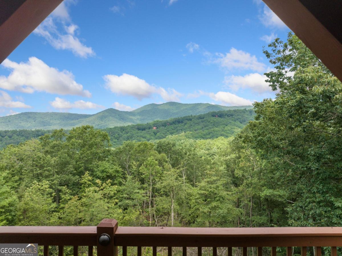 551 Amy Creek Circle Property Photo 21