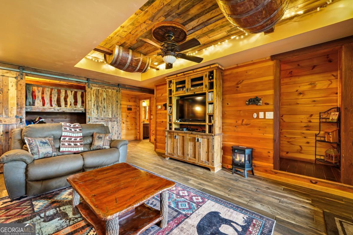 551 Amy Creek Circle Property Photo 31