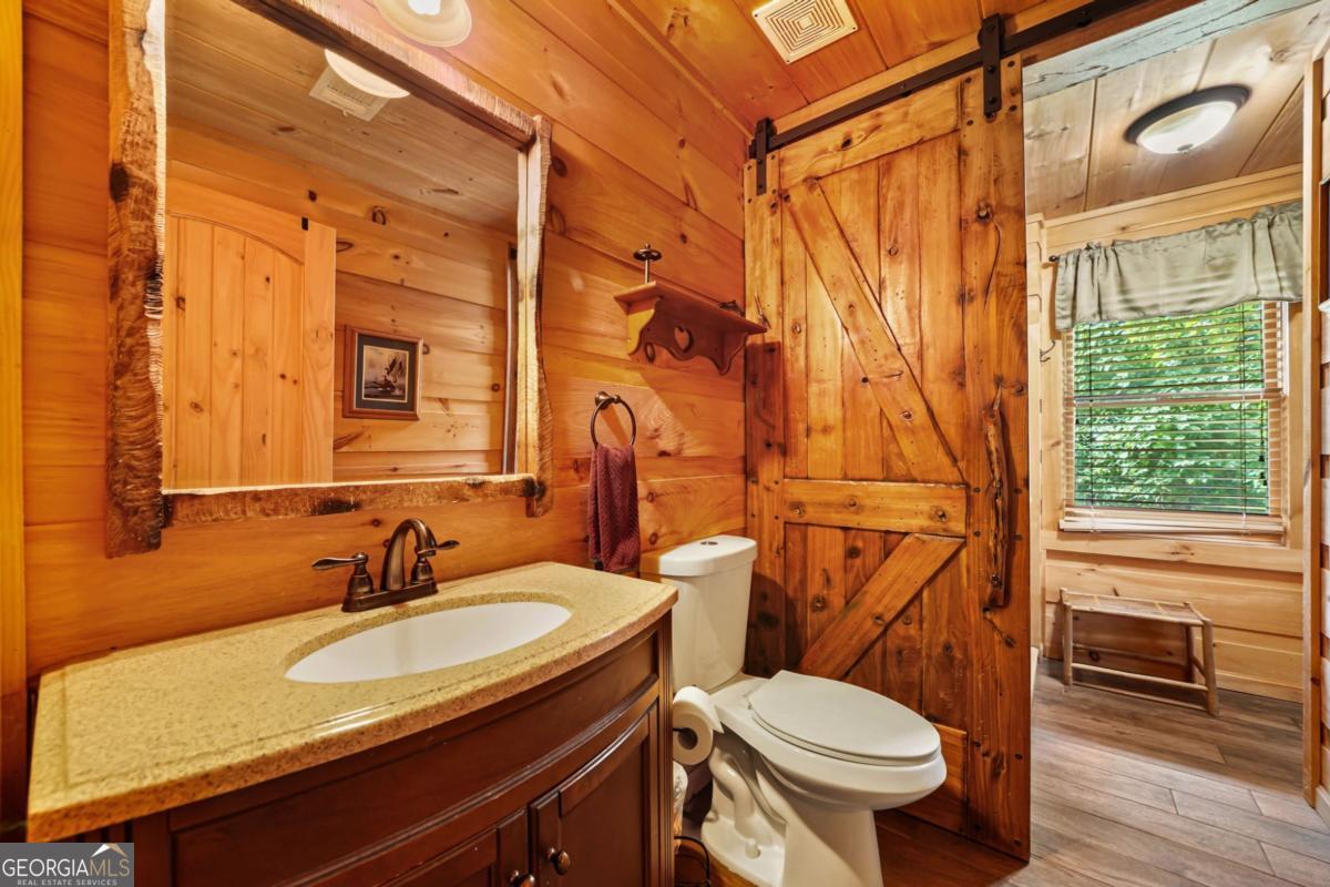 551 Amy Creek Circle Property Photo 38