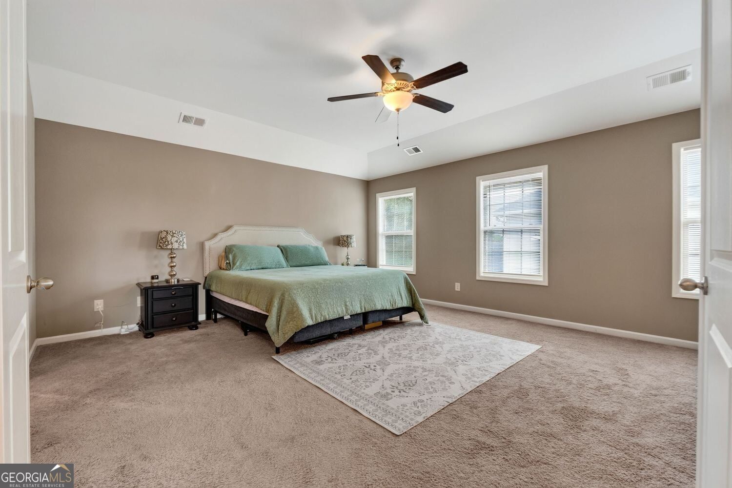217 Cliffhaven Circle Property Photo 23