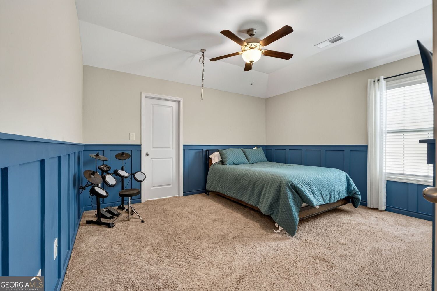 217 Cliffhaven Circle Property Photo 32