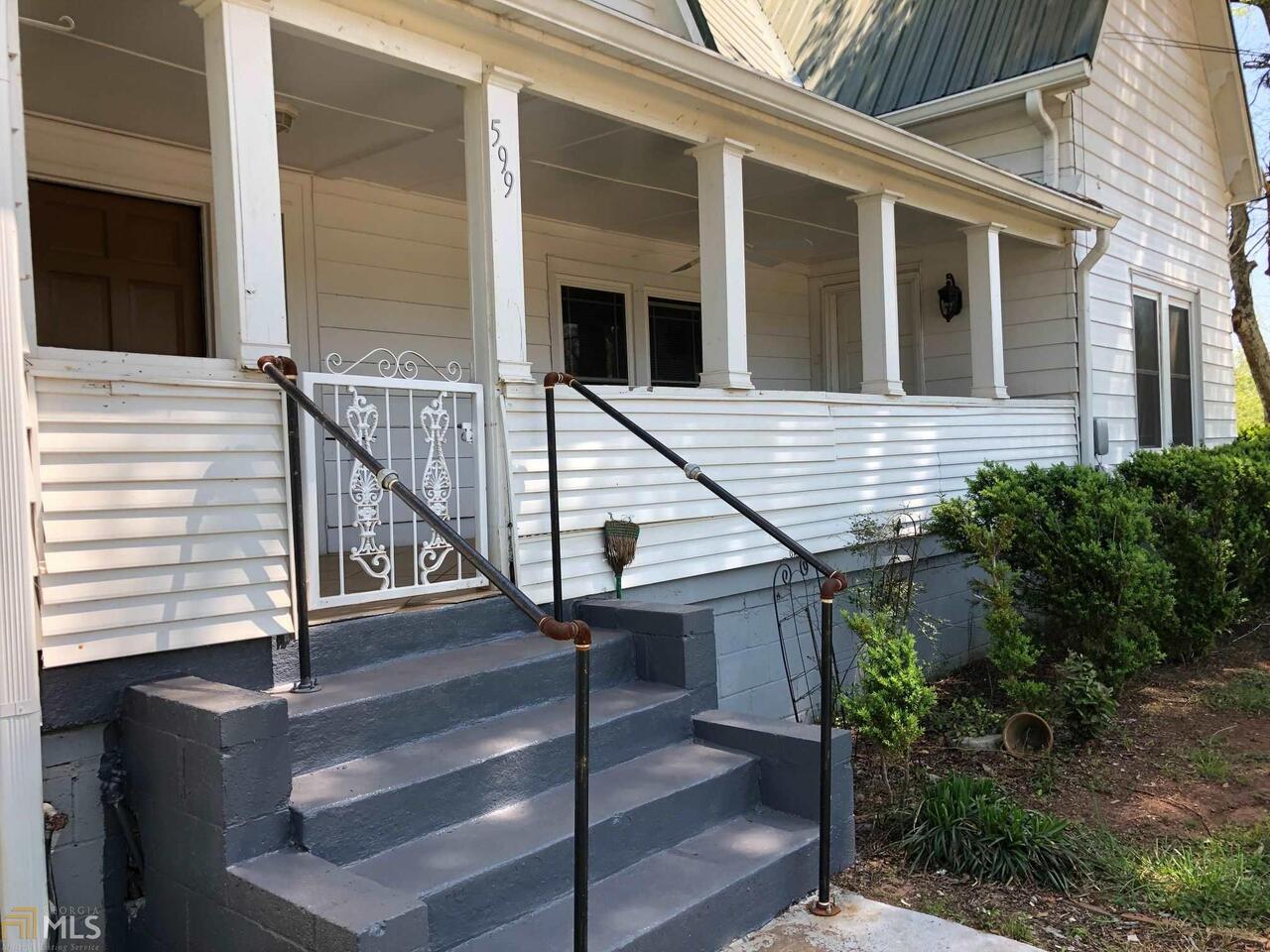 599 Gordon Street Property Photo 5