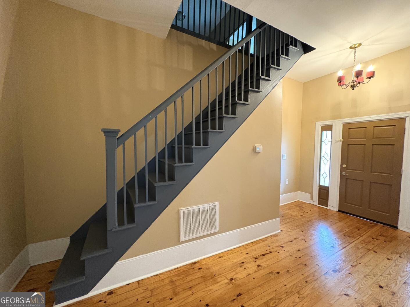 599 Gordon Street Property Photo 14