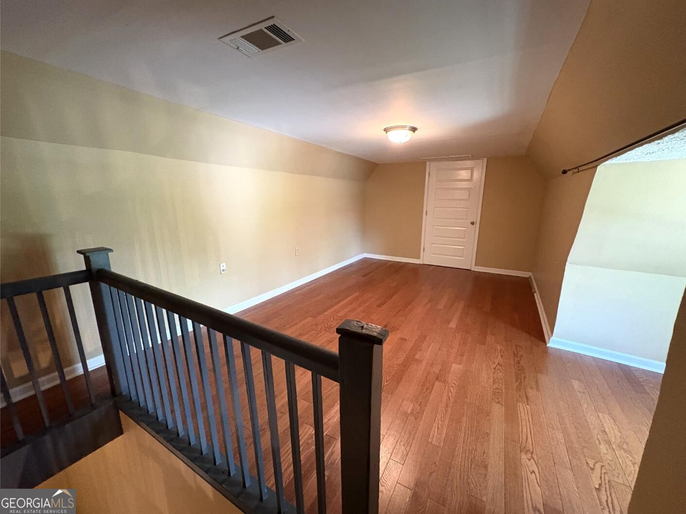 599 Gordon Street Property Photo 19