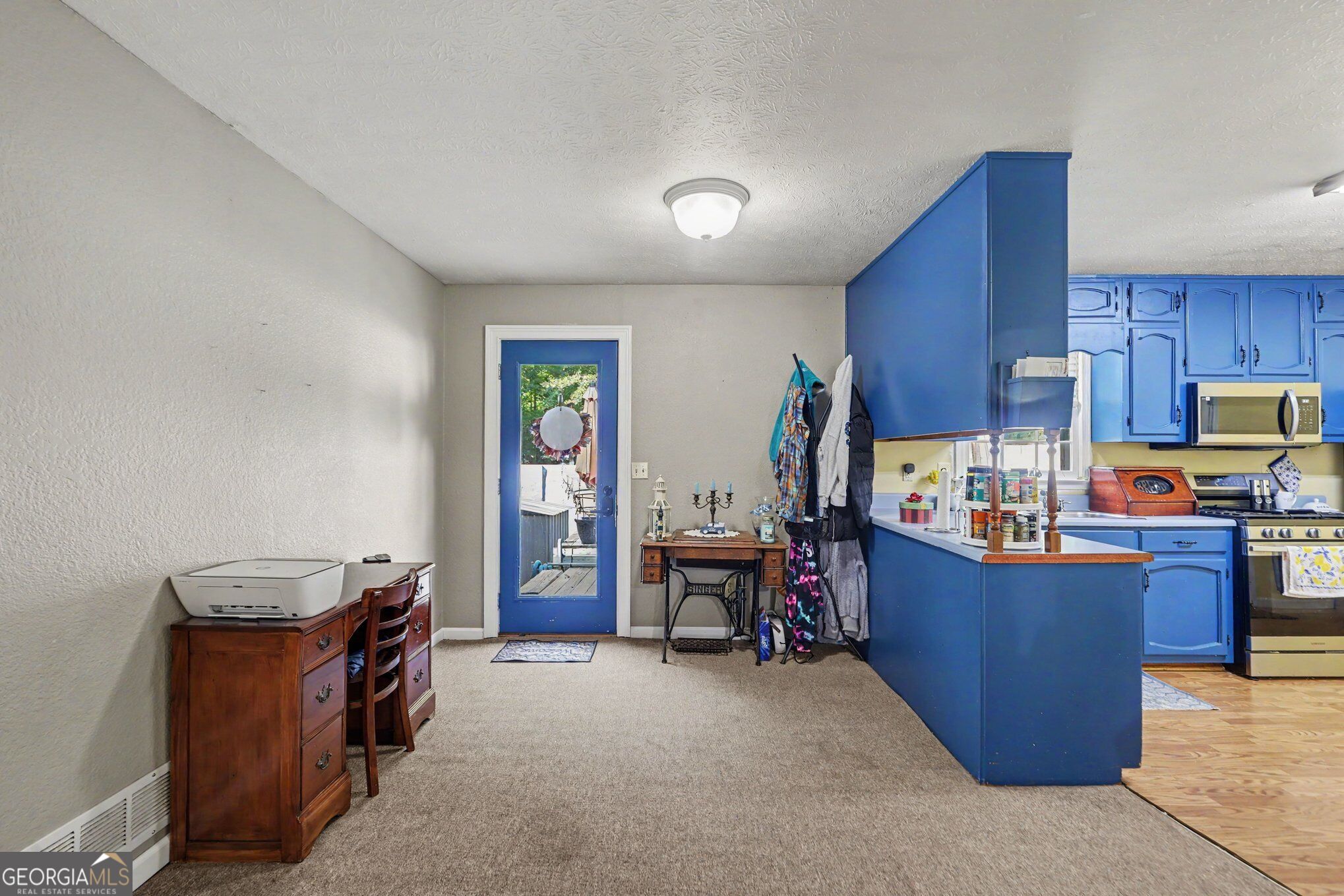 150 Aspen Lake Drive E Property Photo 12