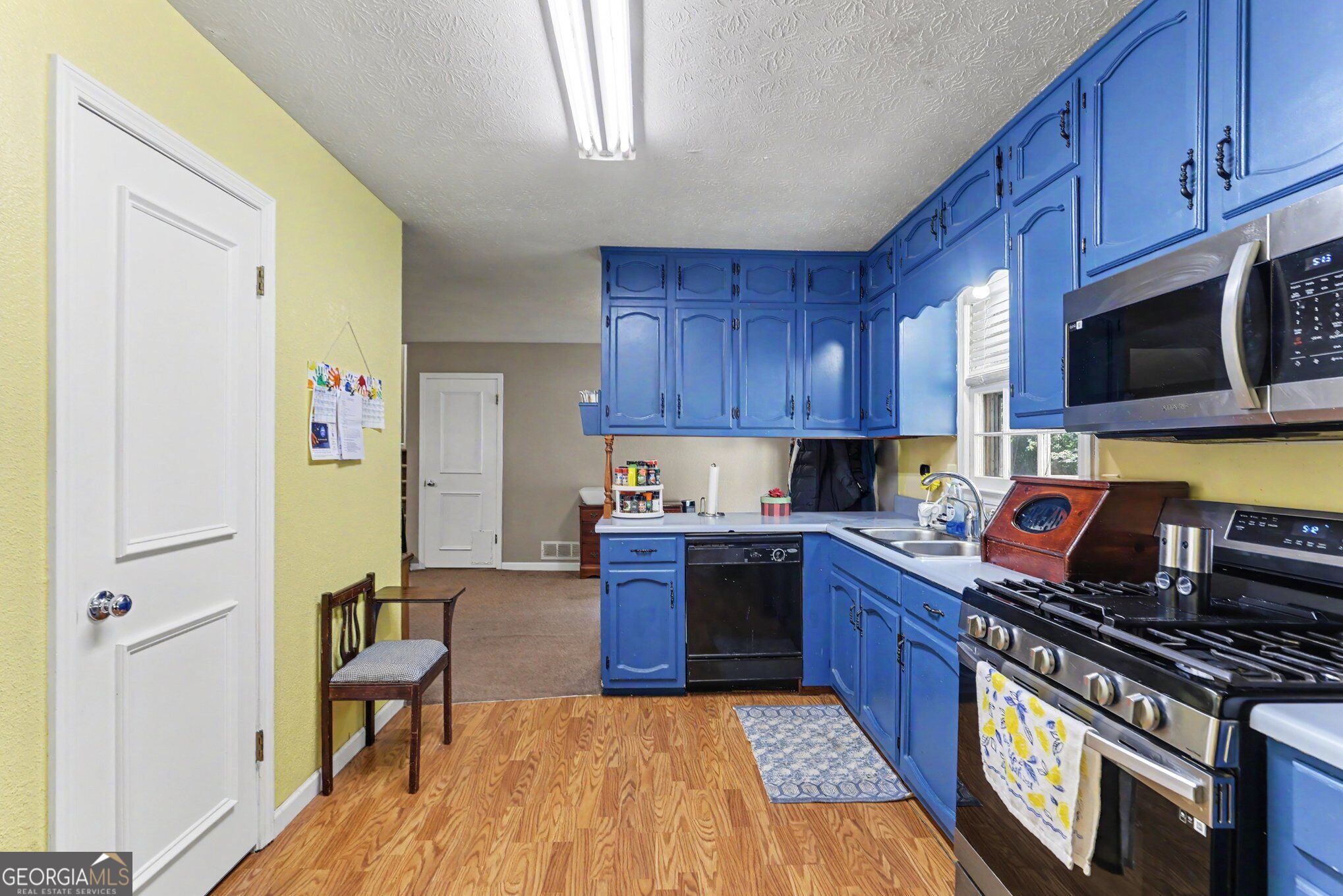 150 Aspen Lake Drive E Property Photo 14