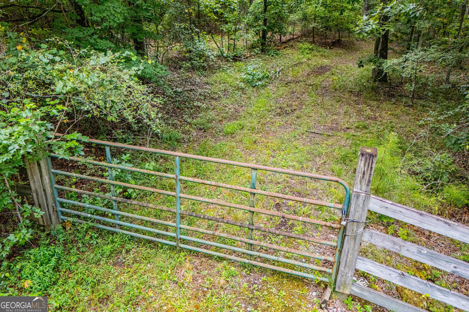 3980 Clinton Court Property Photo 8