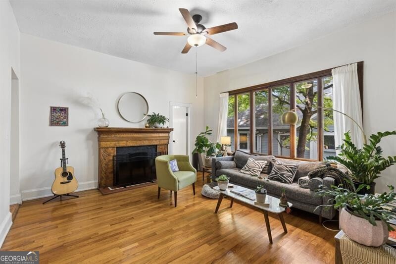 424 Euclid Terrace Ne Property Photo 10