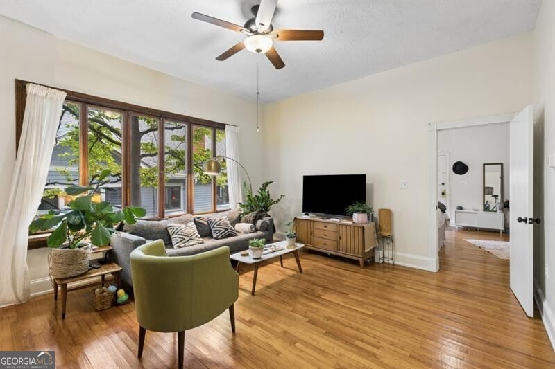 424 Euclid Terrace Ne Property Photo 11