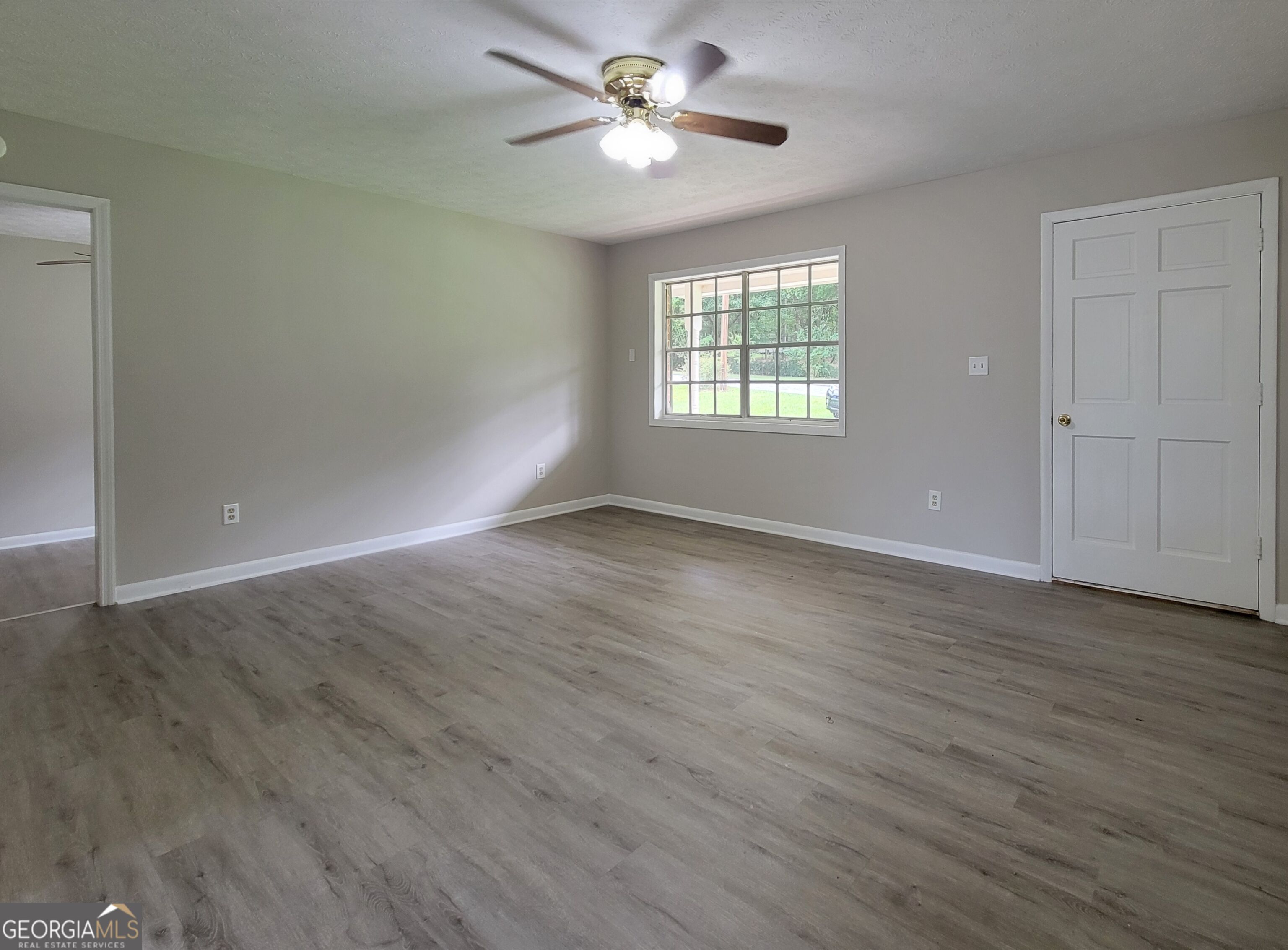 858 Pine Shadow Lane Property Photo 3