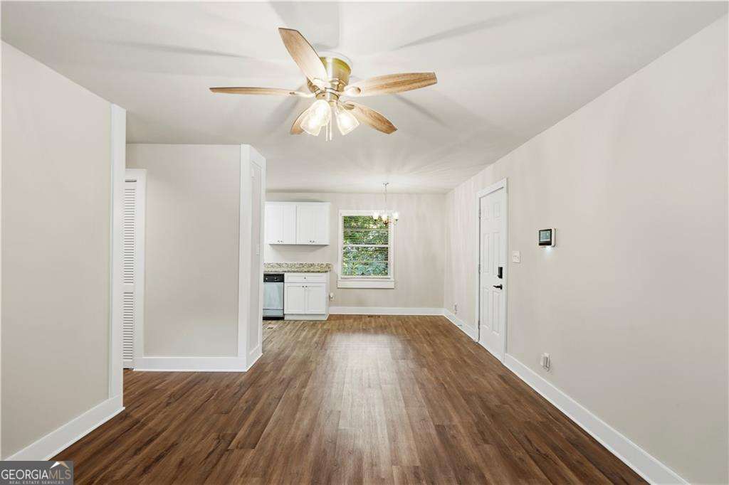 3560 Fairlane Drive Nw Property Photo 8