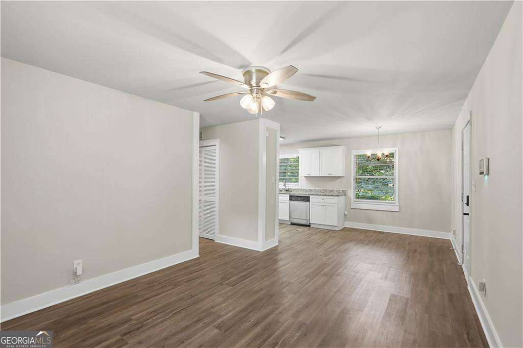 3560 Fairlane Drive Nw Property Photo 9