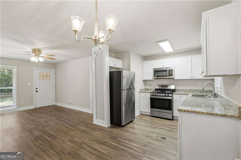 3560 Fairlane Drive Nw Property Photo 16