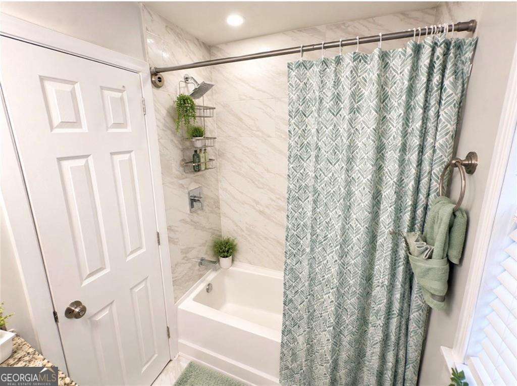 3560 Fairlane Drive Nw Property Photo 27