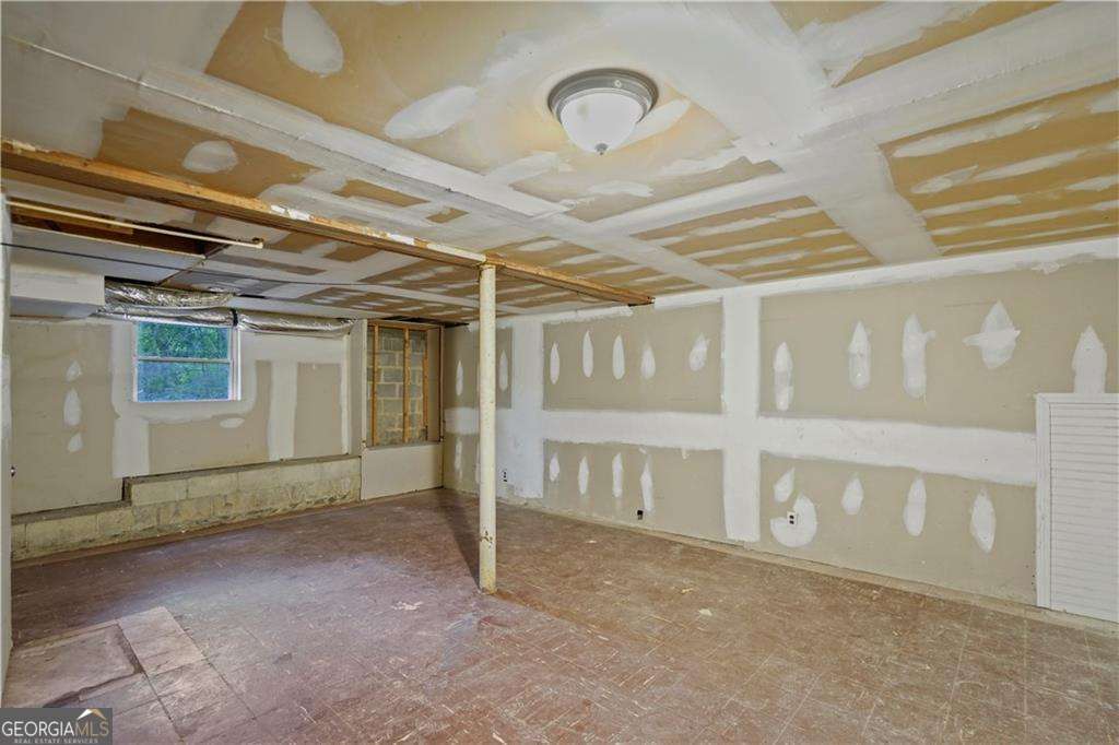 3560 Fairlane Drive Nw Property Photo 34