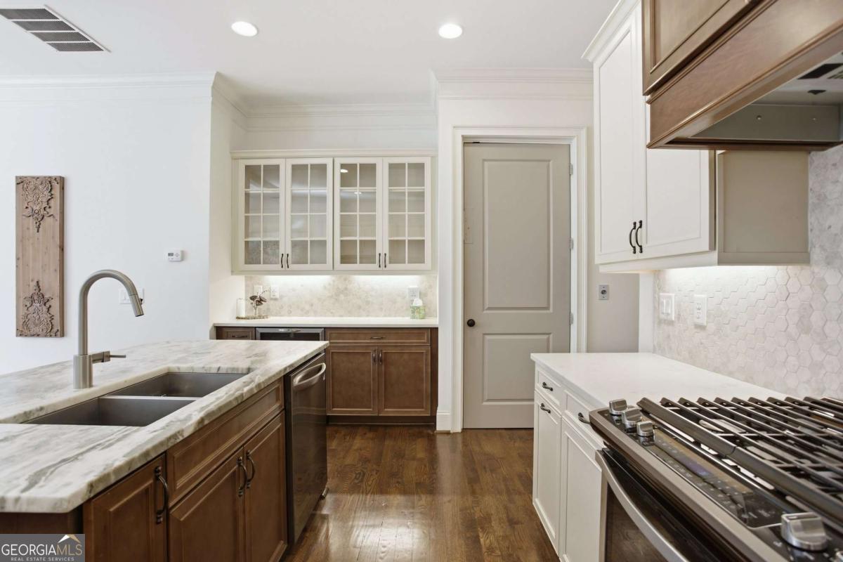 561 Stone Field Run Nw Property Photo 7