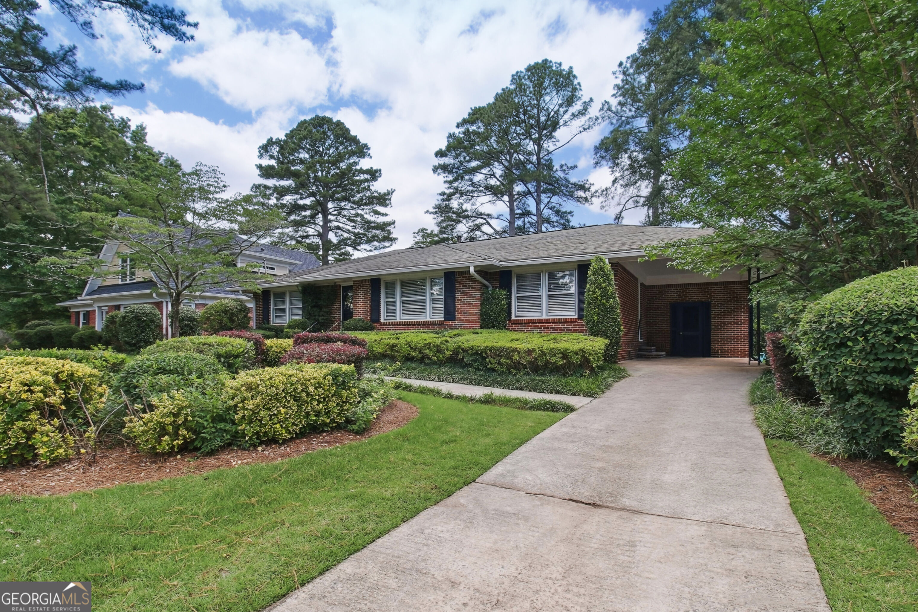 1507 Knollwood Terrace Property Photo 6
