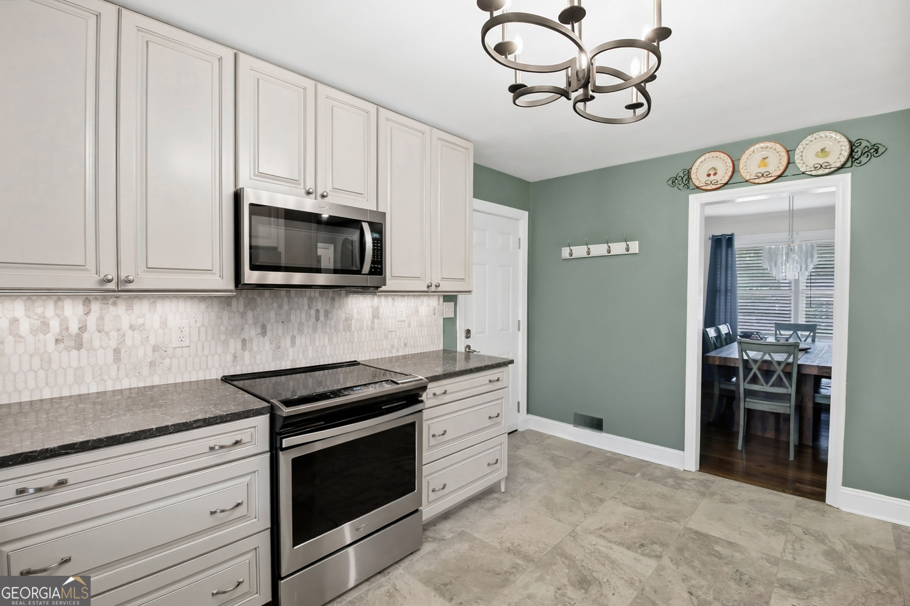 1507 Knollwood Terrace Property Photo 9