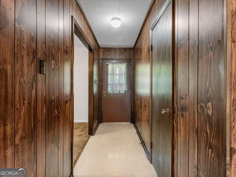 721 W 9th Street Property Photo 7