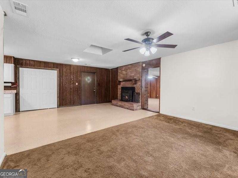 721 W 9th Street Property Photo 10