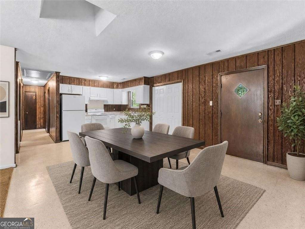 721 W 9th Street Property Photo 14