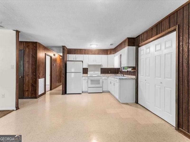 721 W 9th Street Property Photo 15