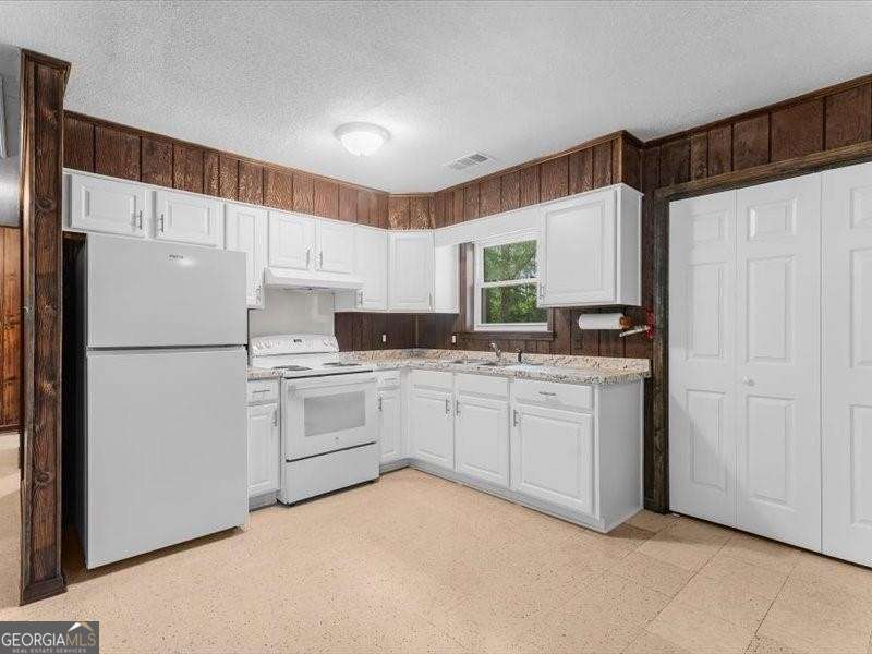 721 W 9th Street Property Photo 16
