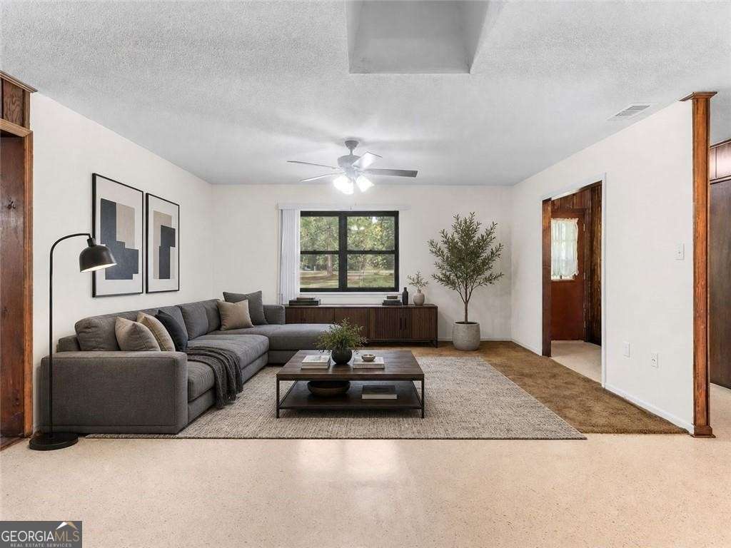 721 W 9th Street Property Photo 31