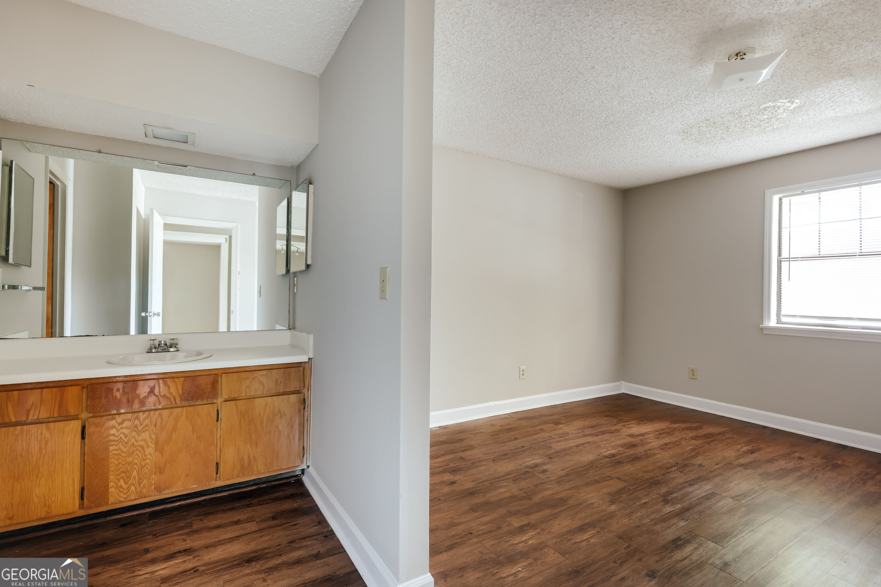 290 Appleby Drive # 153 Property Photo 19