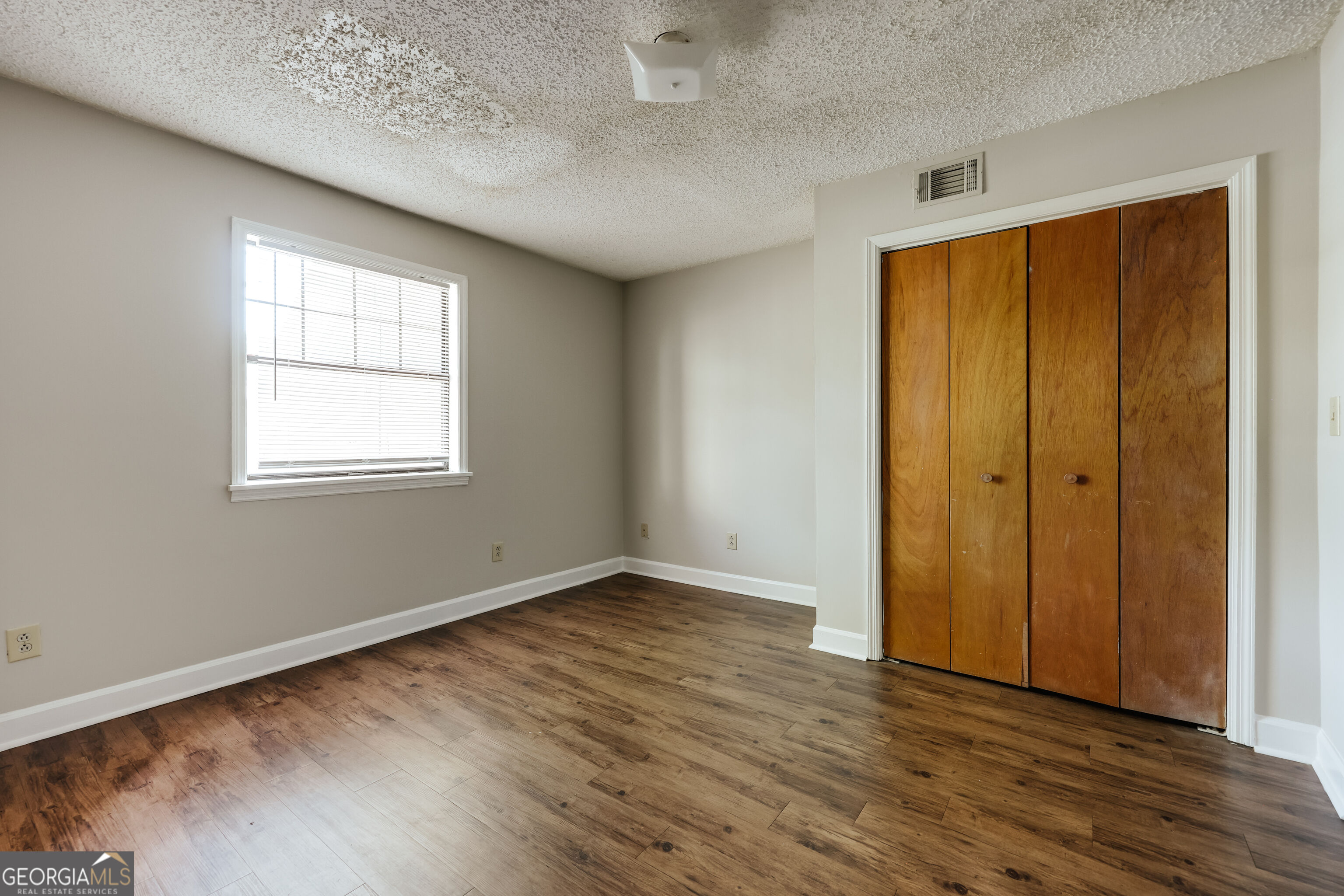 290 Appleby Drive # 153 Property Photo 22