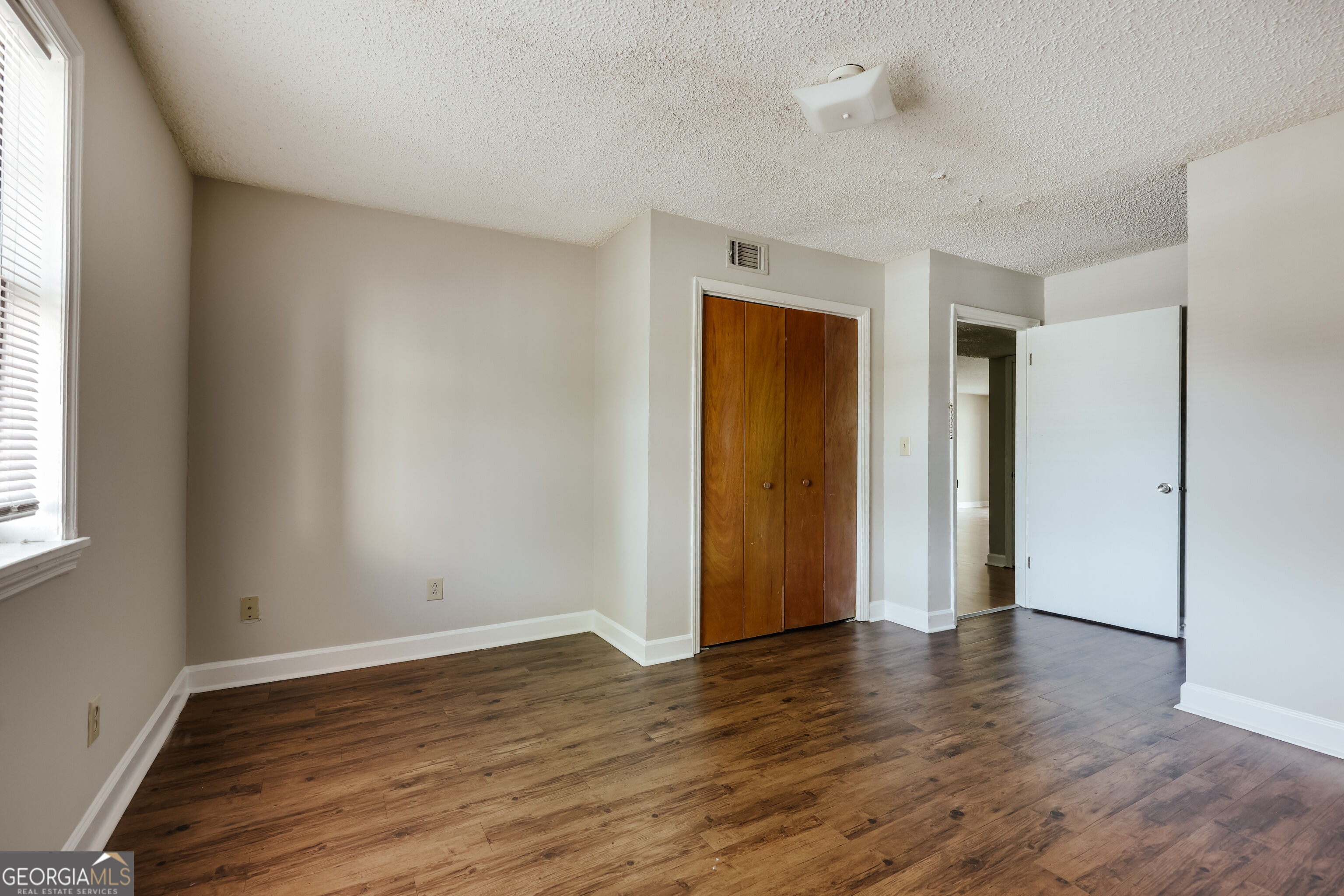 290 Appleby Drive # 153 Property Photo 23