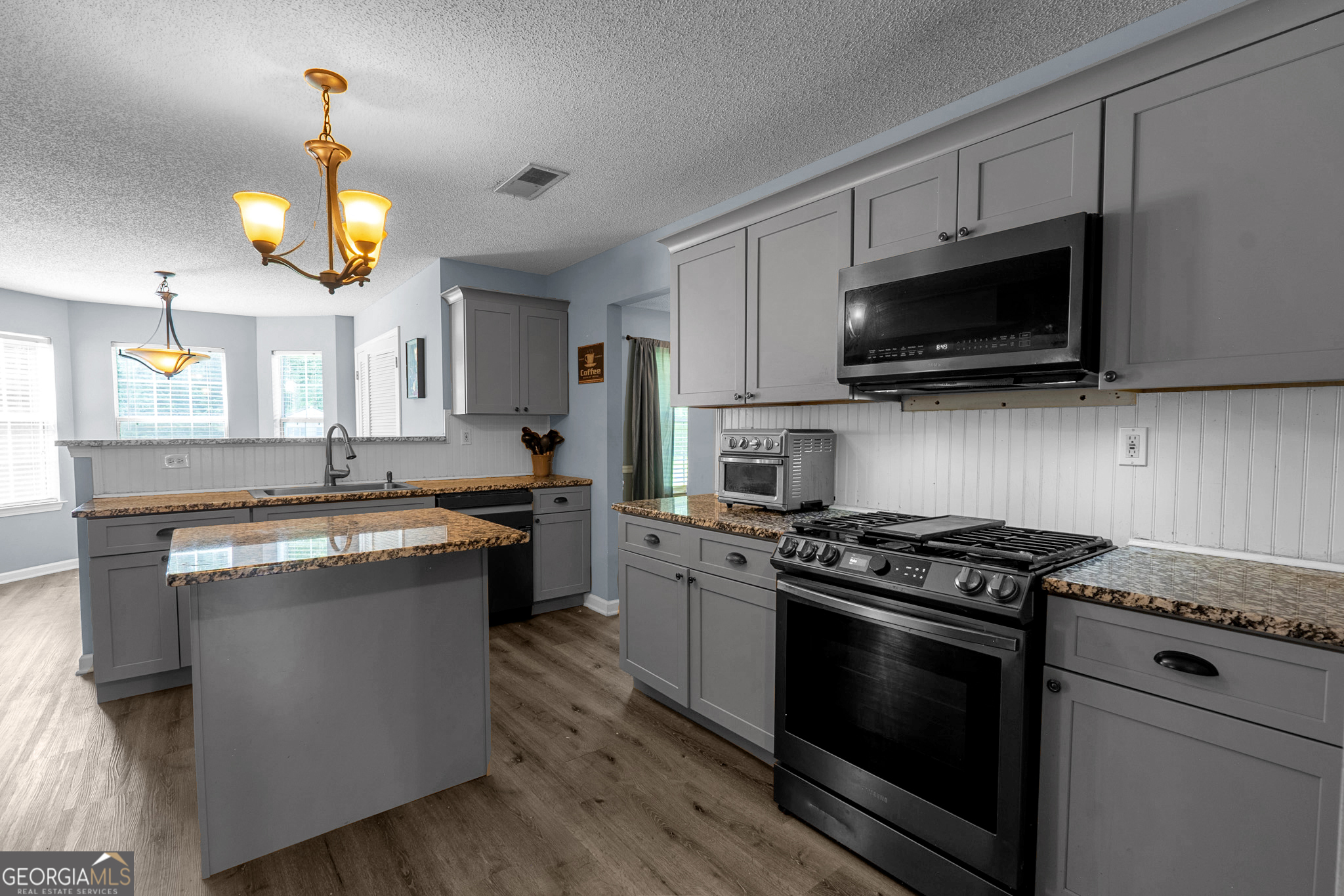 322 Silverleaf Lane Property Photo 4