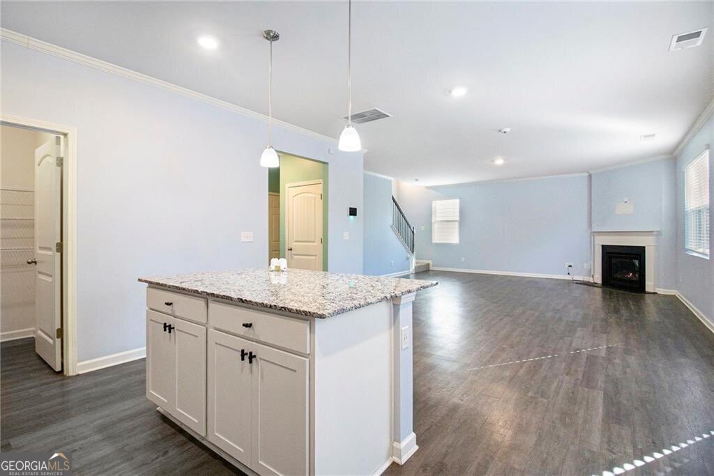 1083 Shadow Glen Drive Property Photo 10