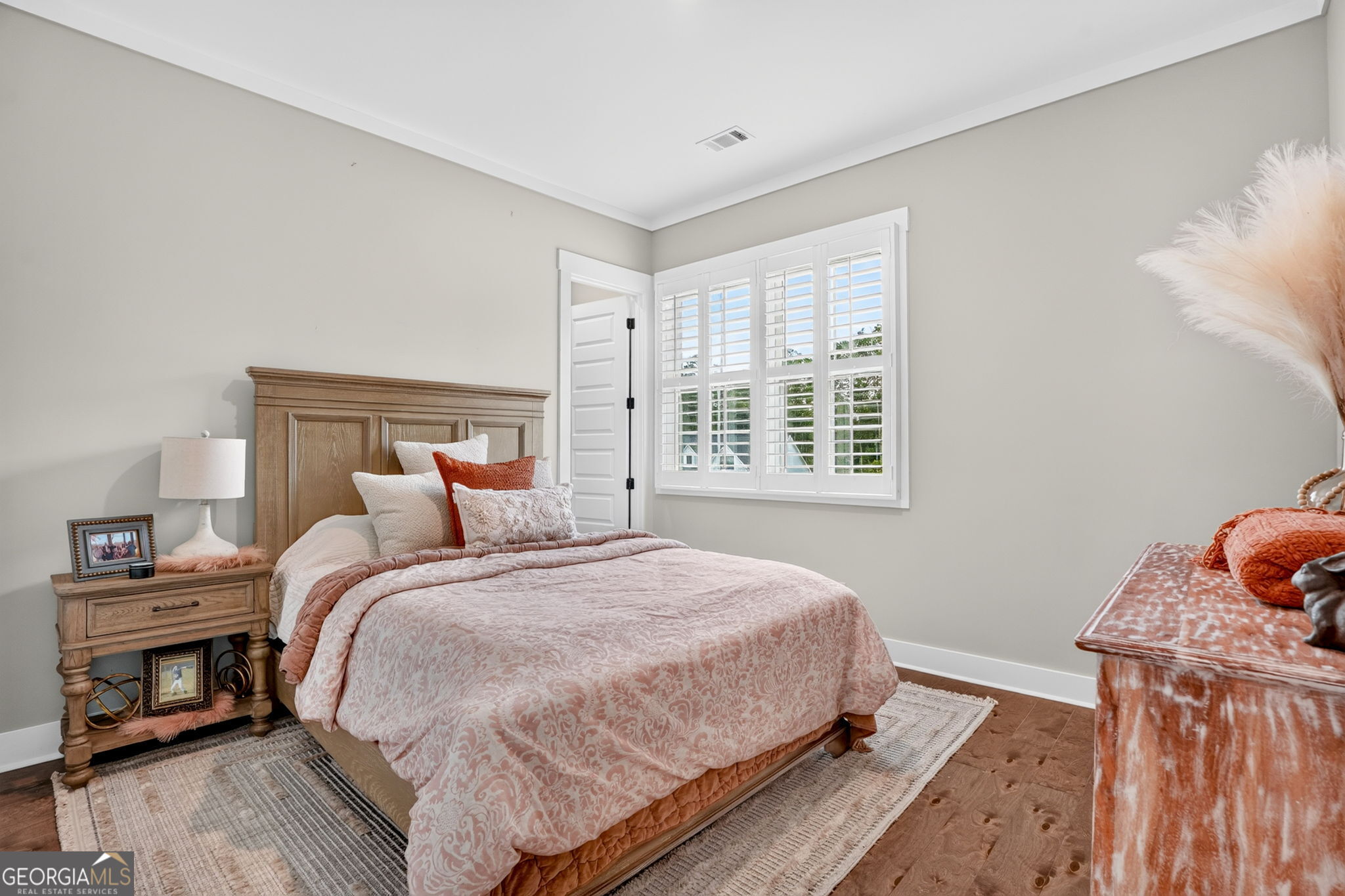 253 London Road Property Photo 37