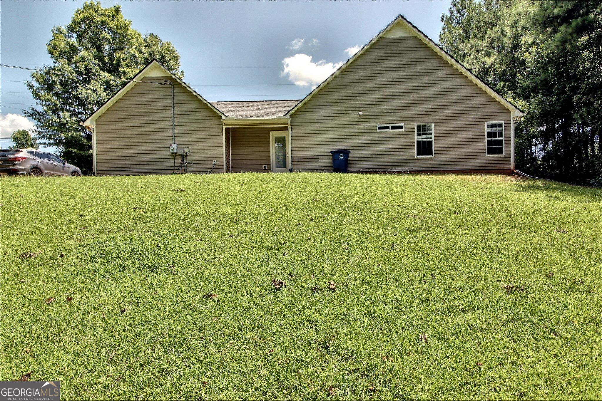 5613 Hwy 81 E Property Photo 3