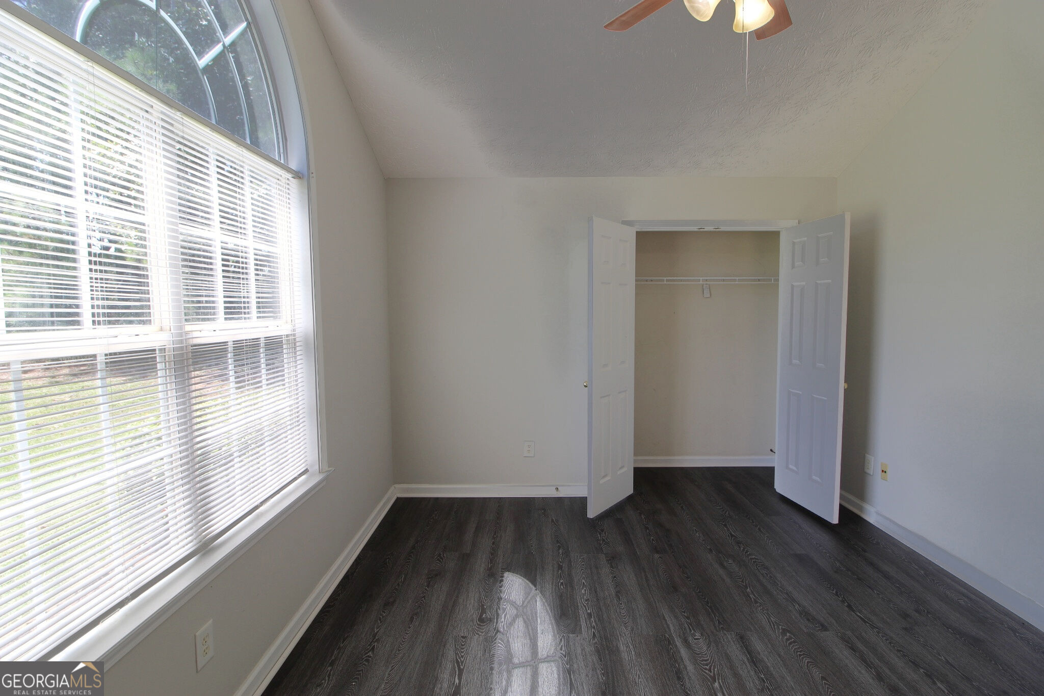 5613 Hwy 81 E Property Photo 16