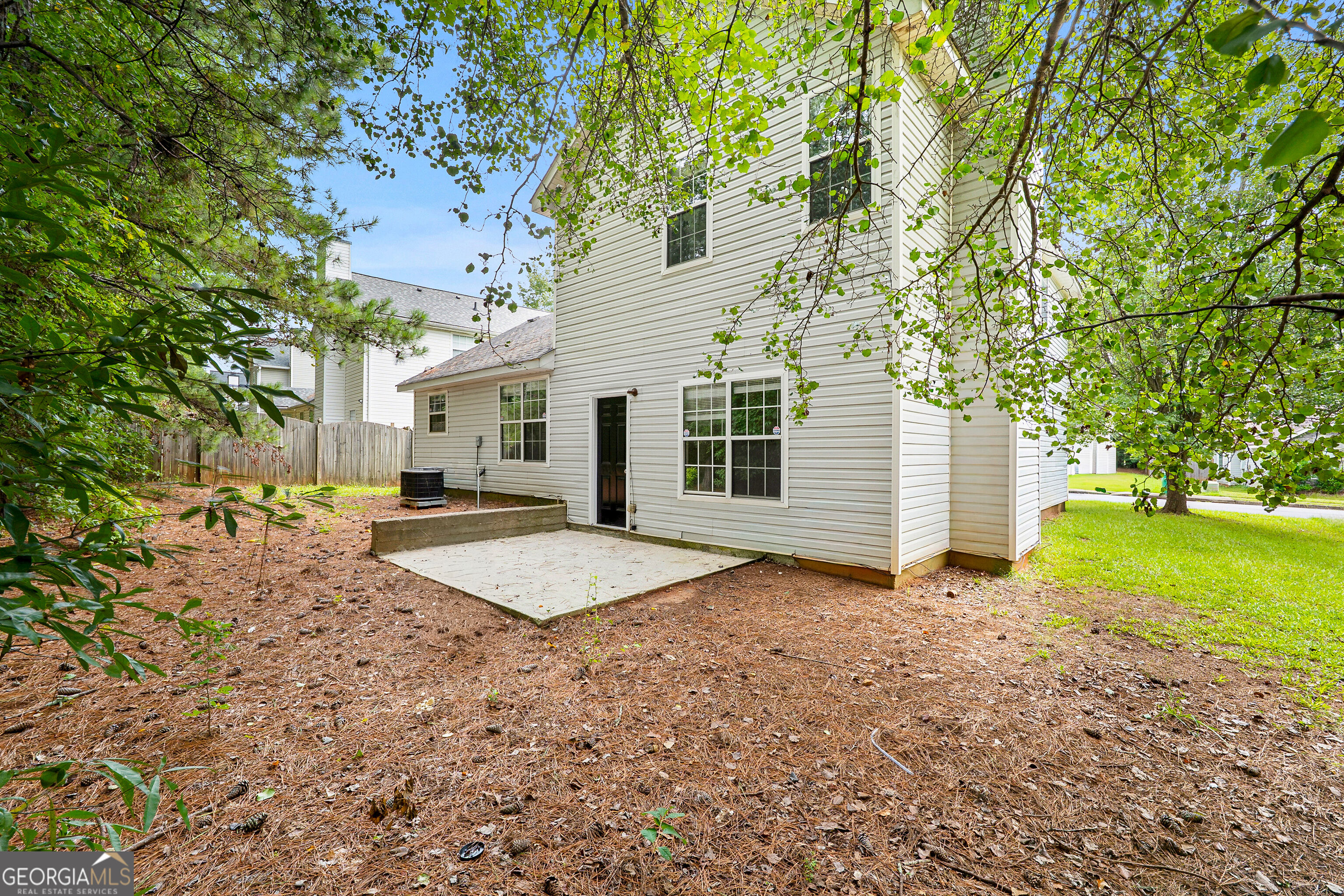 2397 Rambling Way Property Photo 4