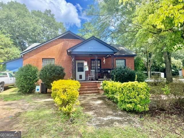 2304 Avalon Road Property Photo 1