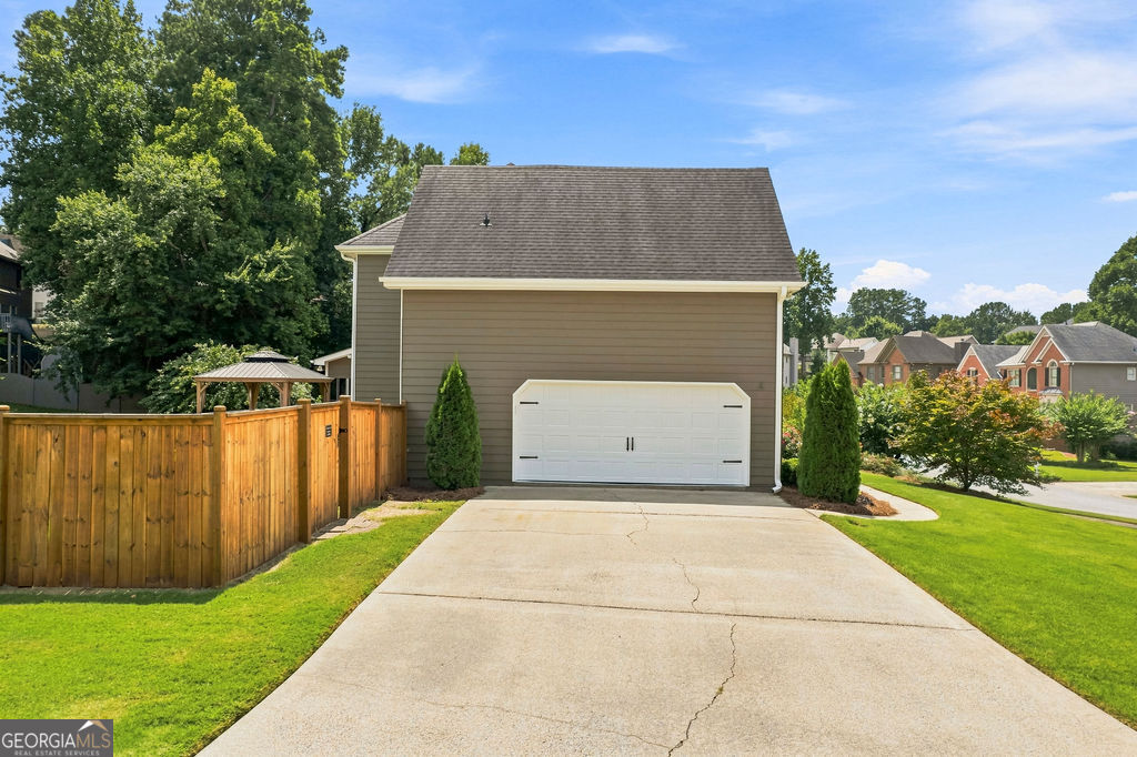 2469 Arcadia Drive Nw Property Photo 2