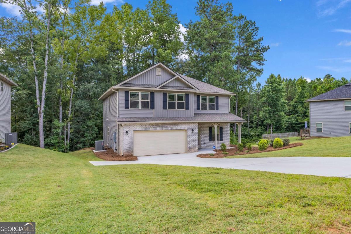 192 Amidon Drive Property Photo 3