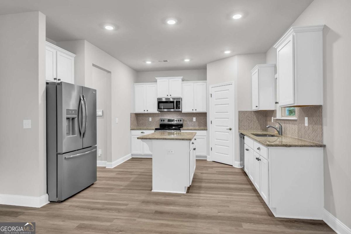 192 Amidon Drive Property Photo 12