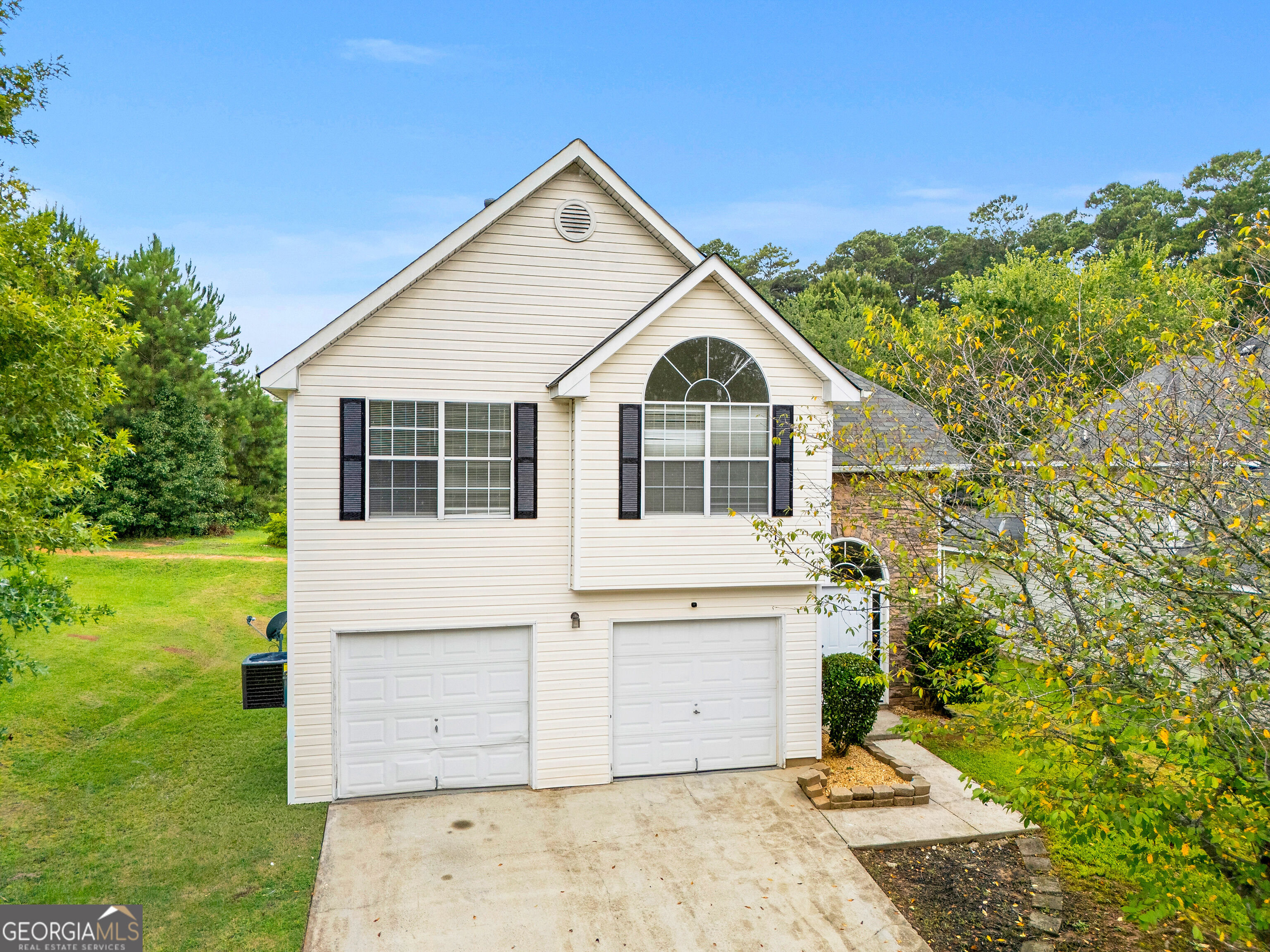 6559 Lancelot Court Property Photo 1