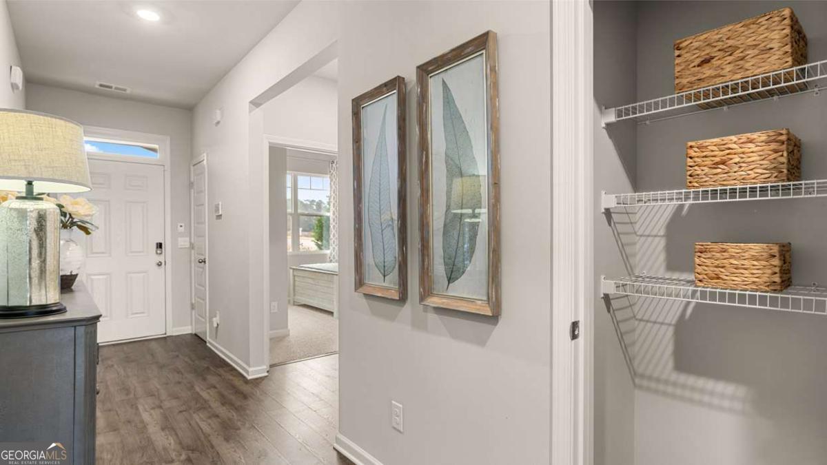 181 Elsa Court Property Photo 4