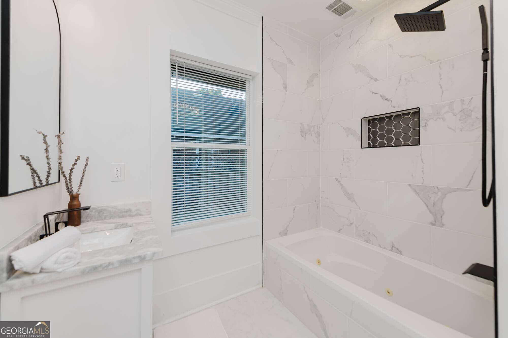 3747 Berkley Drive Property Photo 14