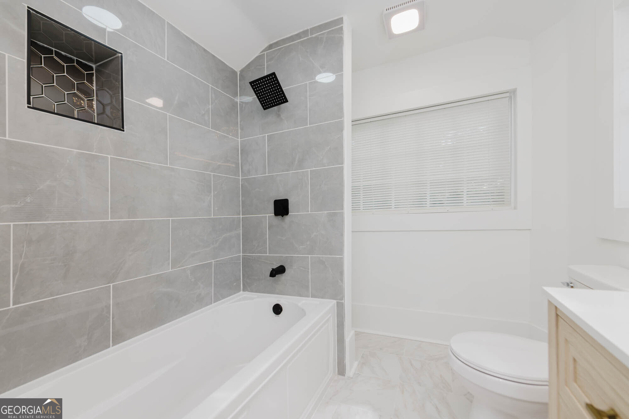 3747 Berkley Drive Property Photo 21