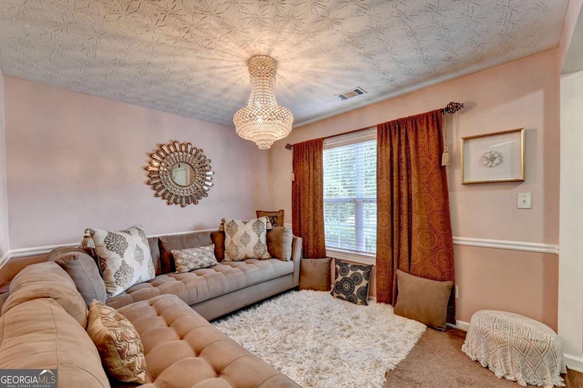 4654 Pine Isle Way Property Photo 11