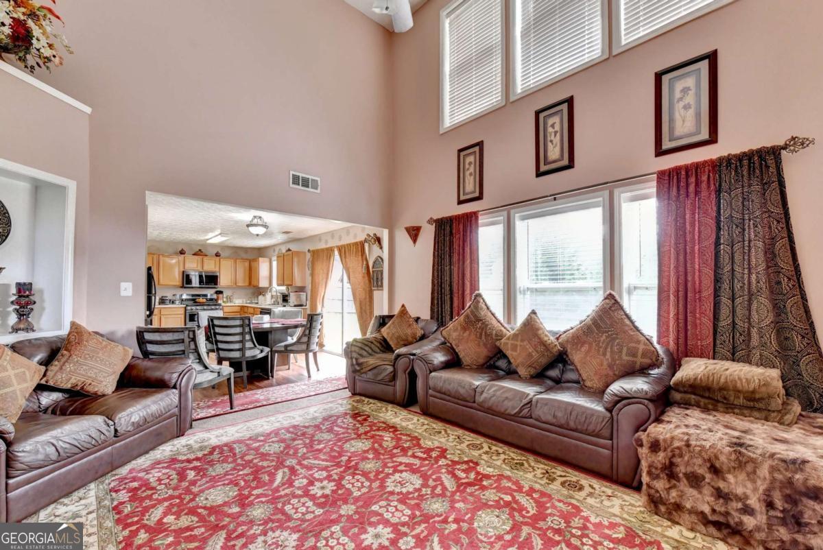 4654 Pine Isle Way Property Photo 18